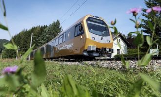 Mariazellerbahn: Zwei Triebfahrwaggons entgleist - 30 Verletzte