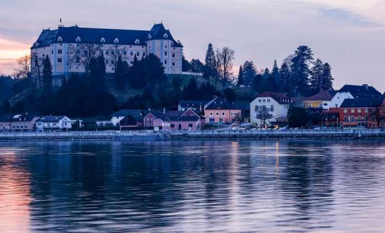 Bilder von Grein an der Donau bei Nacht