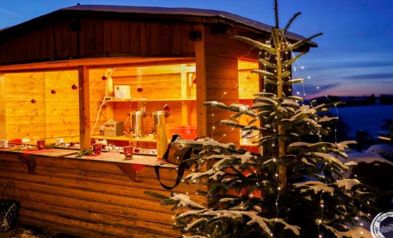 CURHAUS BAD KREUZEN - Gesellige Stunden bei der Punschhütte