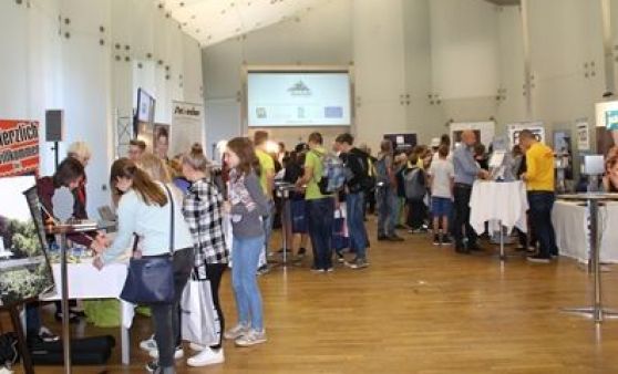 Großer Andrang beim Karriere Clubbing