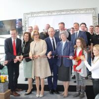 Eröffnung mit großer Autoschau bei Senker in Ybbs