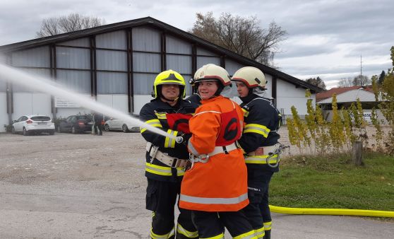 74 neue Einsatzkräfte für unsere Feuerwehren