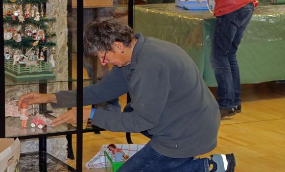 Vorbereitung zur Krippenausstellung