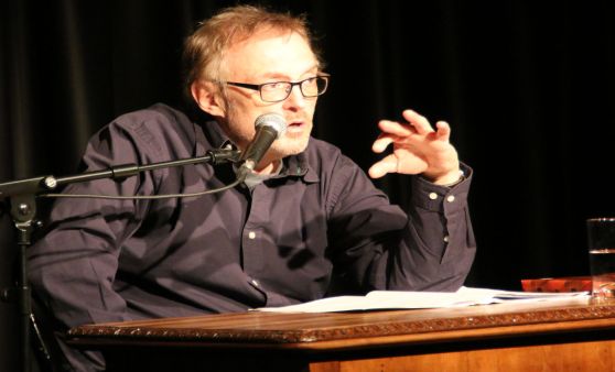 Josef Hader las "Indien"