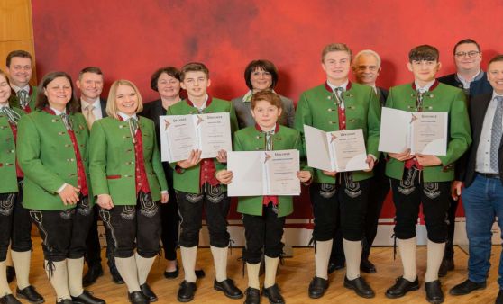 Vier ausgezeichnete Jungsmusiker beim Musikverein Kematen