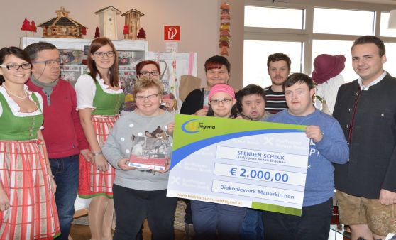 Bezirkslandjugend spendet 2000€ an Diakoniewerk Mauerkirchen