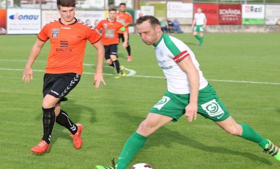 SV Grün-Weiß Micheldorf gegen Neuhofen i. I.