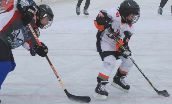 Nachwuchsmannschaft der Kirchdorfer Ice Tigers holte ersten Sieg