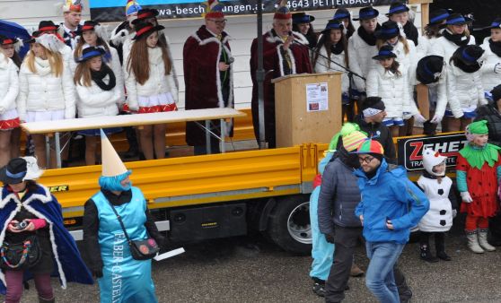 Sauzipfler Faschingszug 2018
