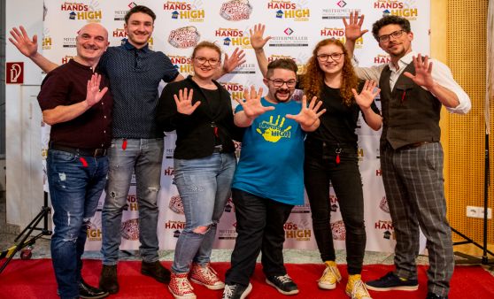 Hands Up High in Micheldorf