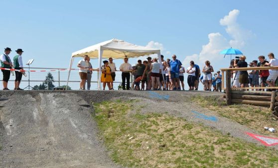 Pumptrack in Pettenbach eröffnet