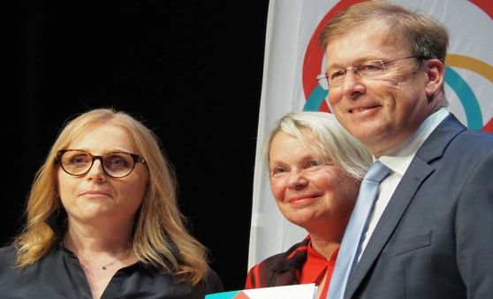 Business School Vöcklabruck: Scheibl hoch 3!