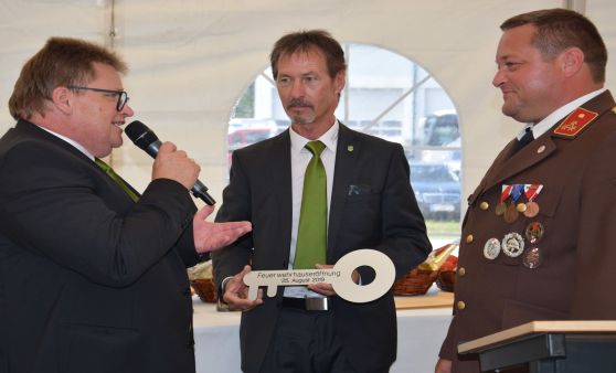 Neue Einsatzzentrale für Feuer- und Wasserwehr Au an der Donau