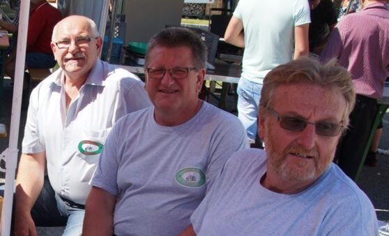 Oldtimerfreunde Kallham in Pötting beim Oldtimertreffen 10.7