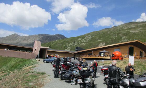 Hartl Sepp mit Freunden auf dem Timmelsjoch