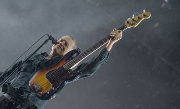 Trotz Regens: Eine heiße Nacht mit Bryan Adams und Kim Wilde auf der Burg Clam