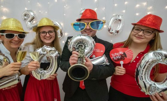 Groß aufgetanzt wurde beim  Bezirksmusikerball in Peuerbach
