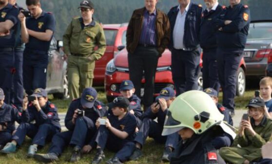 Auf Zack: Die Feuerwehrjugend beim Wissenstest 2015