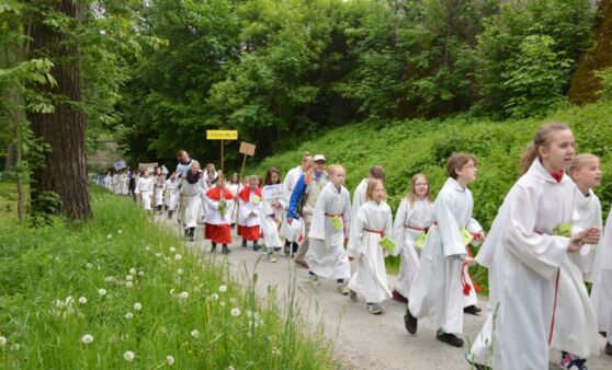 Minitag 2015: 2500 Ministranten im Stift Zwettl