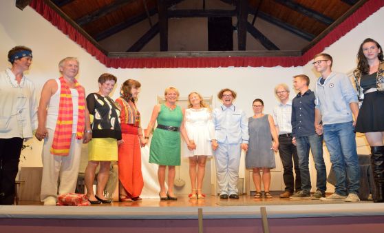 "Gefällt mir“: Umjubelte Premiere von "Morbus Facebook"