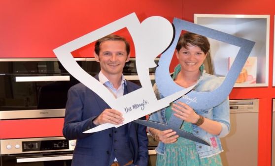 "Die Mengls." luden zur Eröffnung ihrer Küchenschätze