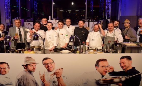 13 Hauben und ein Michelin-Stern - vereint in einem Zwettler Autohaus