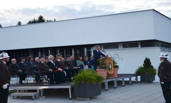 Feuerwehr Redlham: Fahrzeugsegnung und Kinderfest