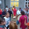 Flüchtlinge - Eltern - Kinder: Herzlicher Kennenlern- und Kinoabend in der Linzer Römerbergschule