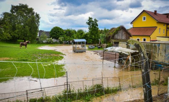 Überflutungen in Oftering