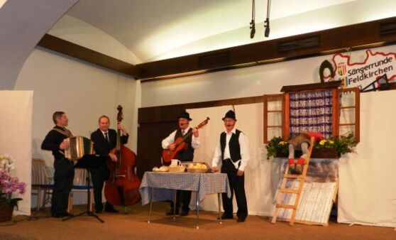 "Bunter Abend" 2012 - Weitere Bilder auch unter News - Chronikfotos