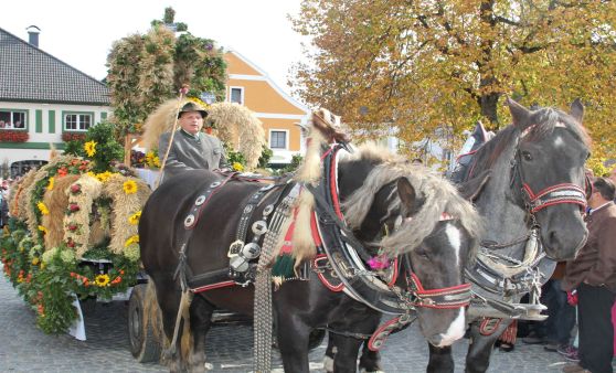 Zehntes Fest der Erntekronen auf der Mühlviertler Alm