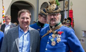 Bürgermeister Dr. Andreas Rabl und Kommandant Oberst i.Tr. Manfred Weickinger