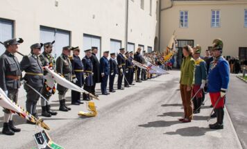 Abschreiten der Front mit ihrer Königlichen Hoheit Eilika Habsburg