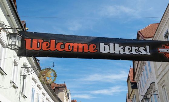 Harley & Chopper Benefiz-Event am Stadtplatz Steyr