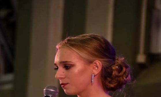 Fifty Shades of Matura - gefesselt vom Stoff