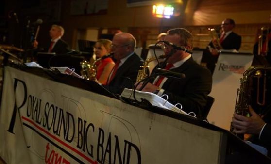 La Casa De Plástico - Abschlussball Andorf