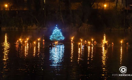 36. Adventschwimmen der Feuerwehr Enns