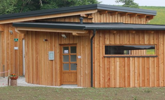 Lehr- und Schaubienenhaus in Wartberg eröffnet
