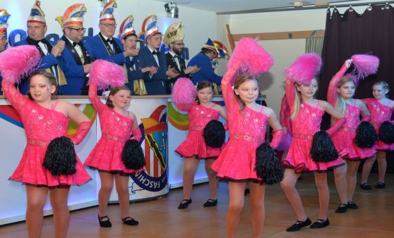 Buntes Faschingstreiben beim Auftakt des Altheimer Faschingsgschnas