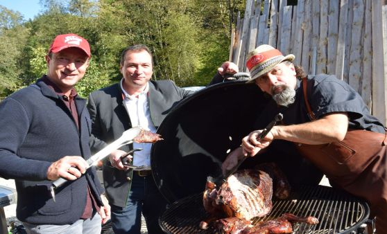 Weber Grill Akademie Original eröffnete im Stillen Tal