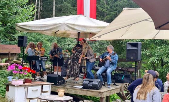 "Wondergirls" rockten die Moaralm