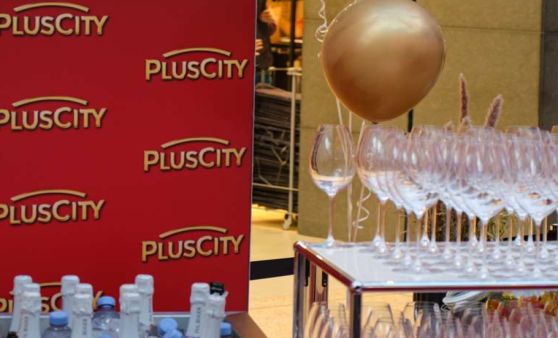 2022 Geburtstag Plus City