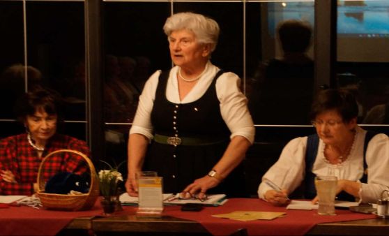 2023.03.02 Monats-Stammtisch: Präsentation Kons. Karl Hennerbichler  "Nagelschmiedkrippen"