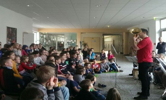 Instrumentenvorstellung in der VS Thalheim