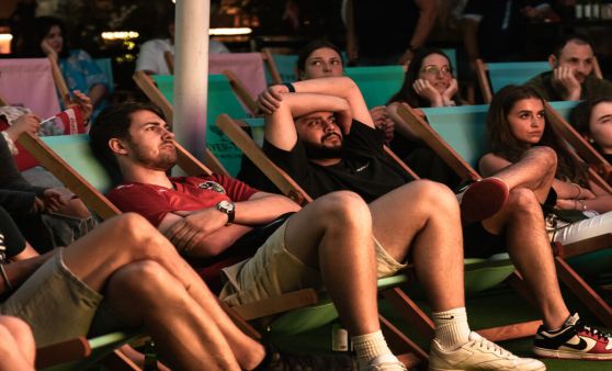 Public Viewing im Le Jardin Gastgarten