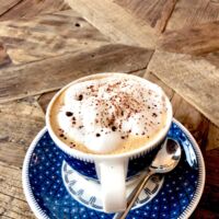 Erzählcafé: Mitbestimmen im Job und in der Freiwilligenarbeit