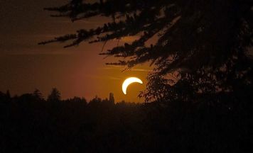 Sonnenfinsternis über Linz
