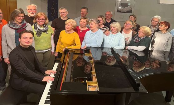 Wir freuen uns über unseren neuen Chorleiter!