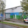 Defekte Arbeitsbühne: Feuerwehr zu Personenrettung bei Malerarbeiten in Wels-Innenstadt alarmiert