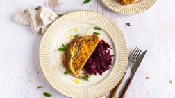 Kürbis-Wellington mit Blaukraut